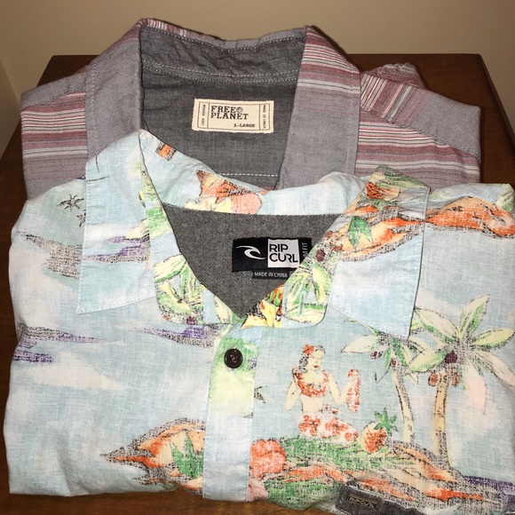 BUNDLE! 2 Casual Men's XL Short Sleeve Button Down - Picture 2 of 7